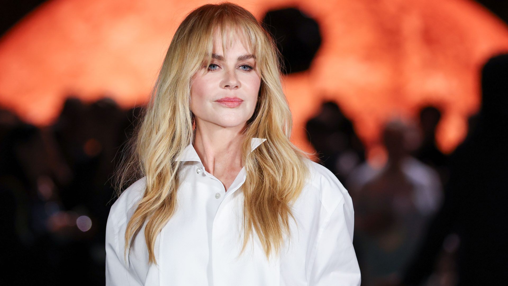Nicole Kidman, Henry Golding & Murray Bartlett Take Turns in the Hot Seat |  Where Is The Lie? | ELLE